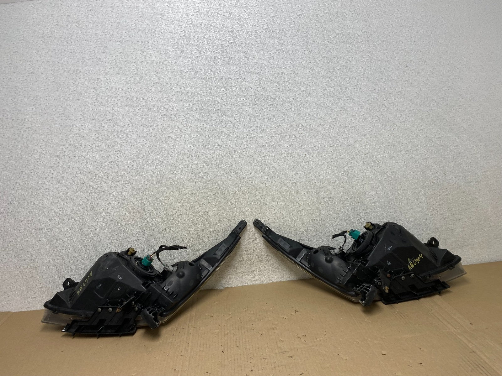 2011 to 2015 Chevrolet Cruze Halogen Left+Right Set Headlights AG6904 DW8
