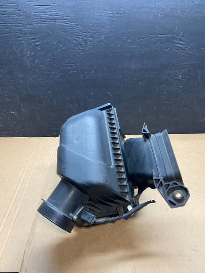 2007 to 2010 Lincoln MKX 3.7L Air Cleaner Box Resonator F69560