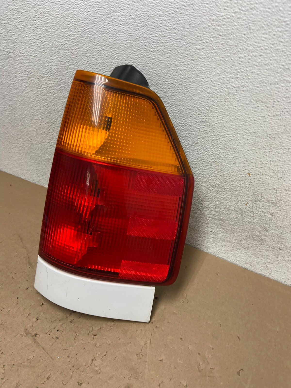 2002-2009 GMC Envoy Right Passenger RH Side Tail Light AG43141