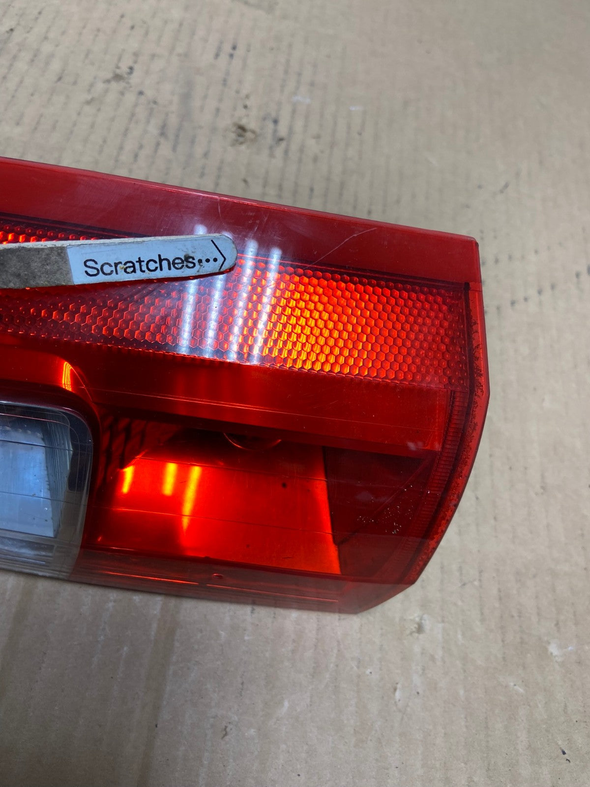 2005 - 2007 Volvo XC70 V70 Right Passenger RH Side Tail Light Upper AD0788 LK3