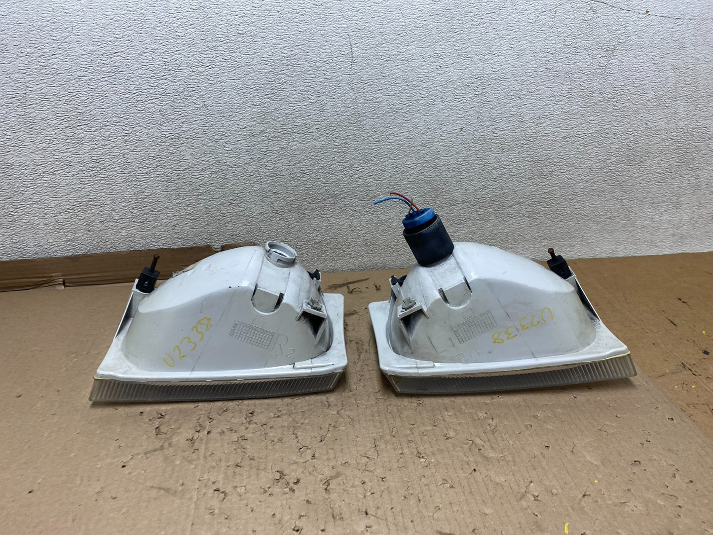 1999-2004 Ford F-250 F250 Super Duty Left+Right Side Headlights U2338 DG8