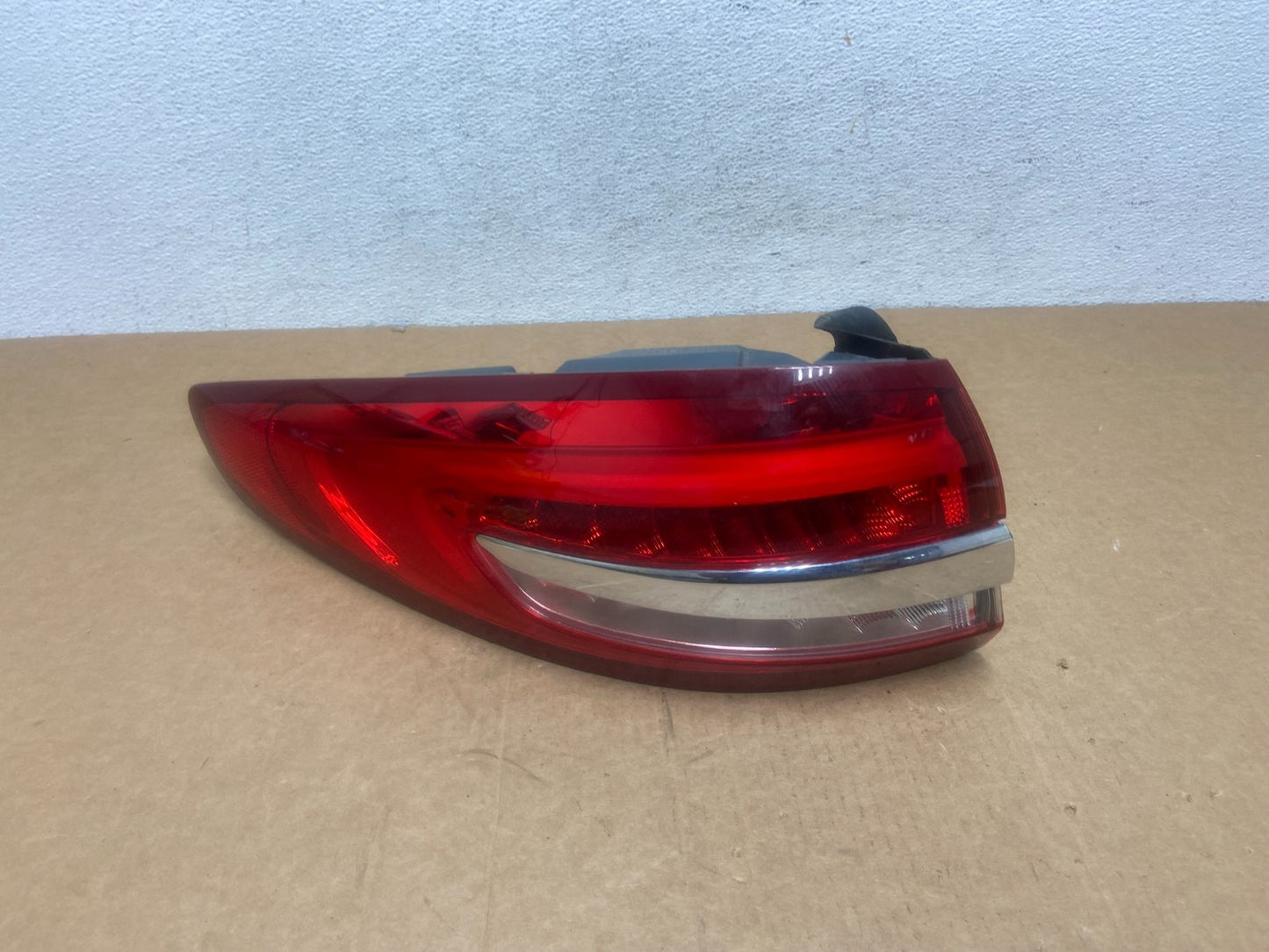 2017 - 2018 Ford Fusion Left Driver LH Side Tail Light AD6023 DW0