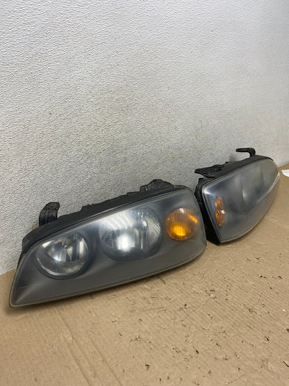2004 2005 2006 Hyundai Elantra Left+Right Set Halogen Headlights AJ1820 LK1