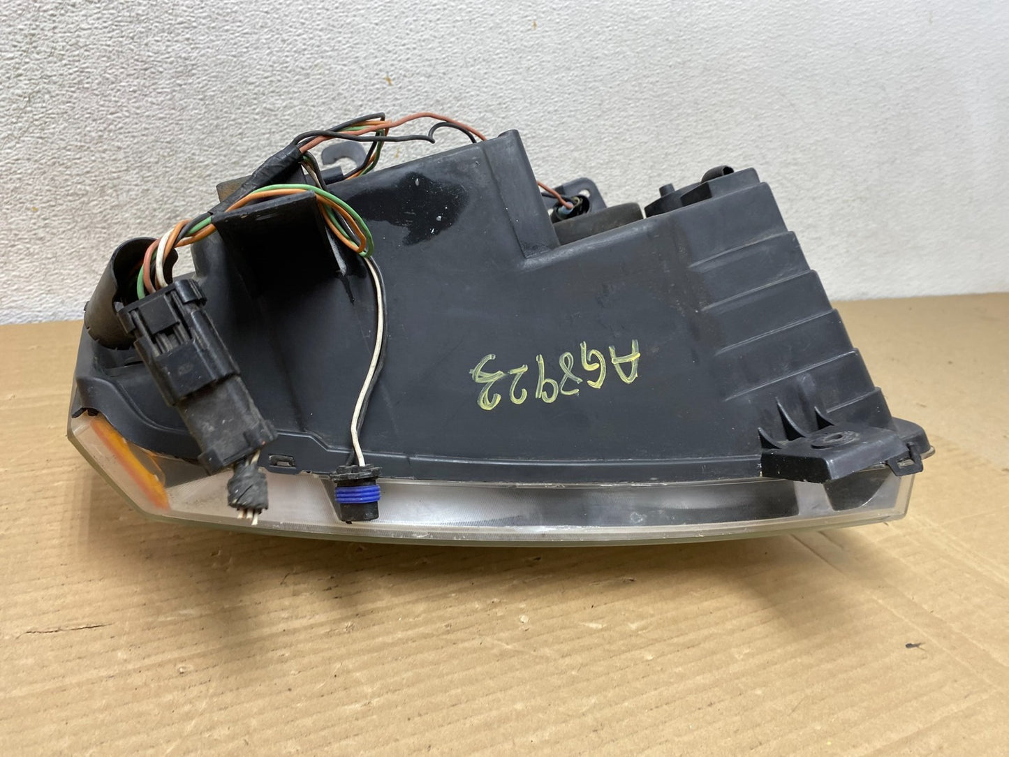 2005-2007 Jeep Grand Cherokee Left Driver LH Halogen Headlight AG8923 DW7