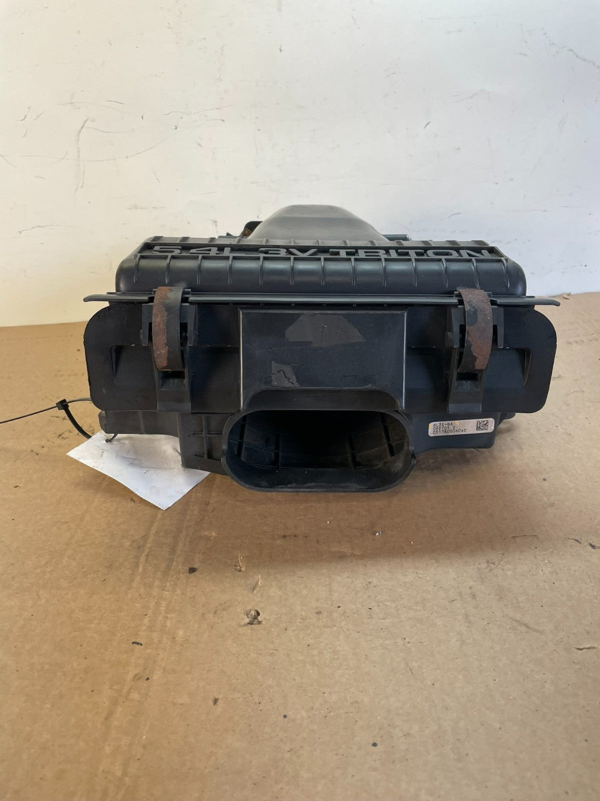 2004-2008 Ford F150 5.4L 3V Engine Air Intake Cleaner Filter Box AG7614 DG3