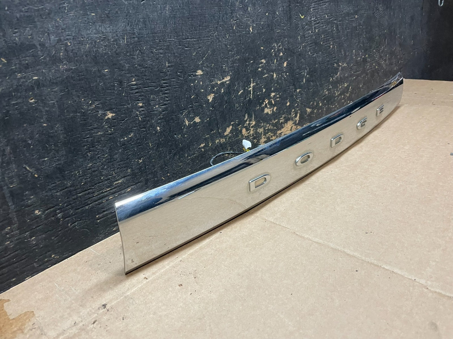 2011-2013 Dodge Durango Liftgate Tailgate Chrome Trim Molding Y9258 DG1