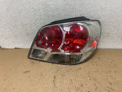 2002 to 2005 Mitsubishi Outlander Right Pssenger RH Side Tail Light OE AH2893 DG0