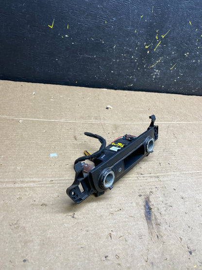 2007-2014 Chevrolet Tahoe Silverado Yukon Windshield Switch Outlet 12v w9441 DG1
