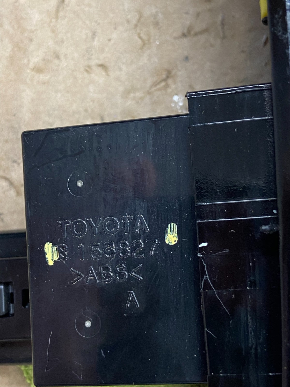 2004 to 2010 Toyota Sienna Right Side Radio Switches Bezel Trim AE1821 DG4