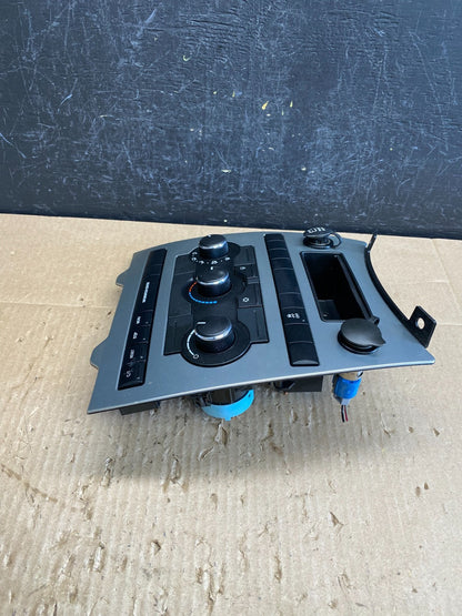 2005 to 2007 Jeep Commander Grand Cherokee A/C Climate Control Bezel AC9105 DG1