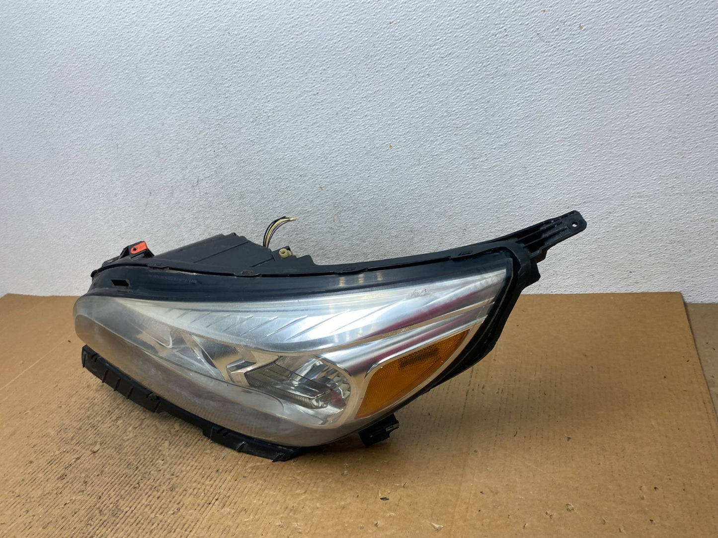 2013 2014 2015 Chevrolet Malibu Headlight Projector Left Driver Side AE28771