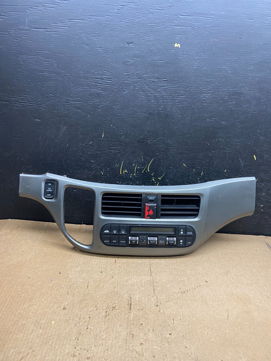 2005 to 2010 Honda Odyssey  Radio Climate Control Dash Trim Bezel Z4258 DG0
