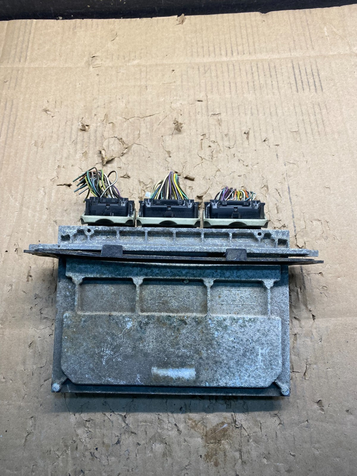 2009 to 2011 Ford Escape Engine Control Unit ECU Computer Module w3945 DG0