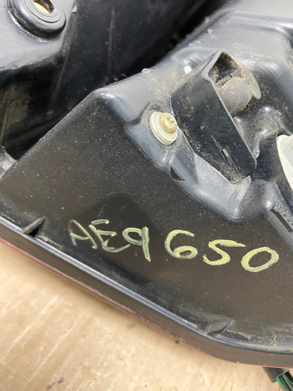 2006-2010 Mitsubishi Endeavor Left Driver Lh Tail Light AE9650 LK6