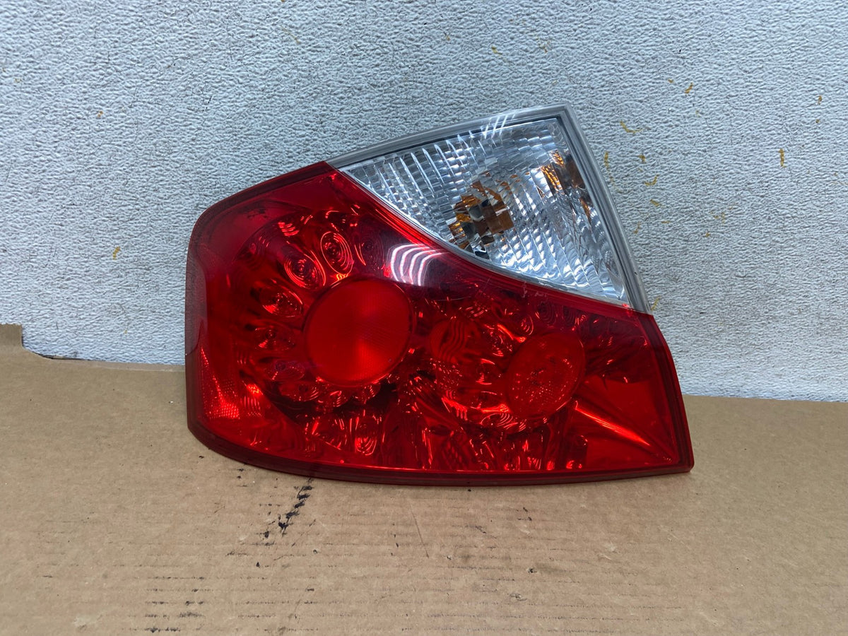 2008 2009 2010 Infiniti M35 M45 Left Driver LH Side Tail Light AH7811 LK0