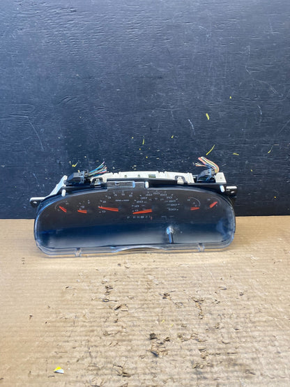 2004 to 2008 Ford E150 E250 Speedometer Cluster Gauge S9020 DG0