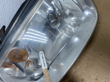 2002 to 2004 Volkswagen Jetta Left+Right Headlights AB8440 DW6