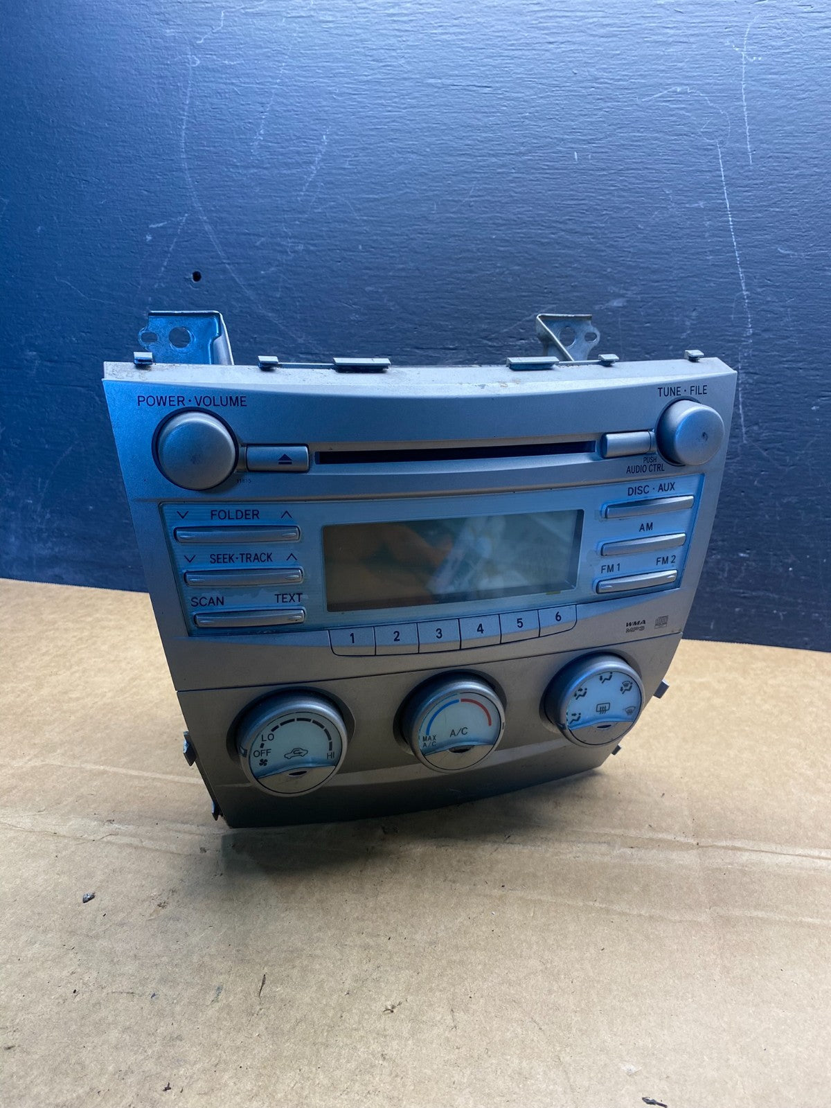 2007 to 2009 Toyota Camry Radio CD Player Climate Control Bezel AD7345 DG0