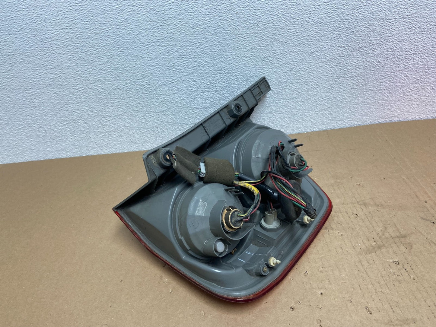 2003 2004 2005 Honda Pilot Right Passenger RH Side Tail Light Oem AB6420 DW4