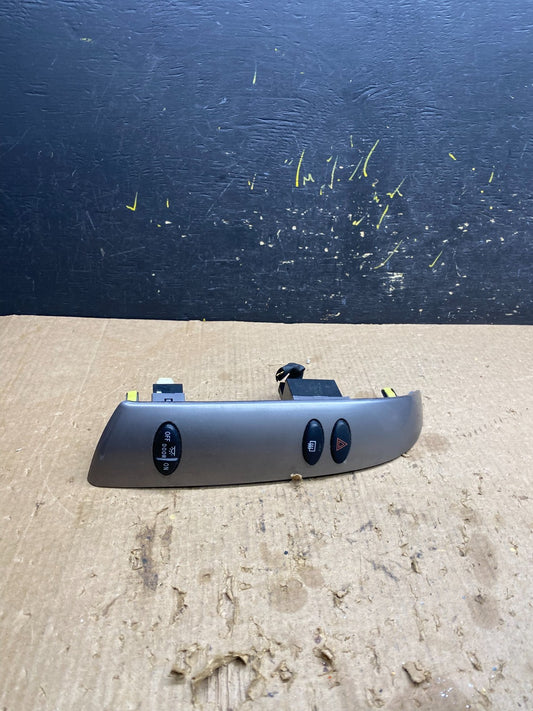 2004 to 2010 Toyota Sienna Left Side Climate Switches Bezel Trim OEM Z7376 DG0