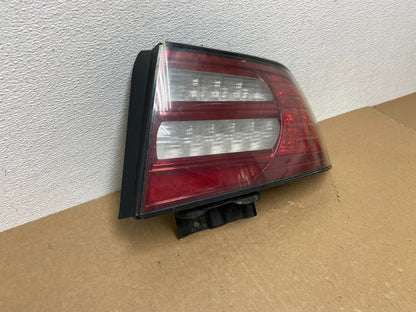 2007 - 2008 Acura Tl Right Passenger Rh Side Tail Light AC1062 DW2