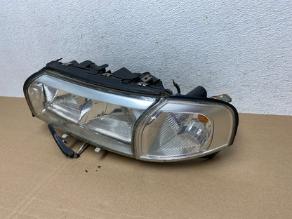 2004 2005 2006 Volvo S80 Left Driver LH Side Halogen Headlight AE4830 DW1