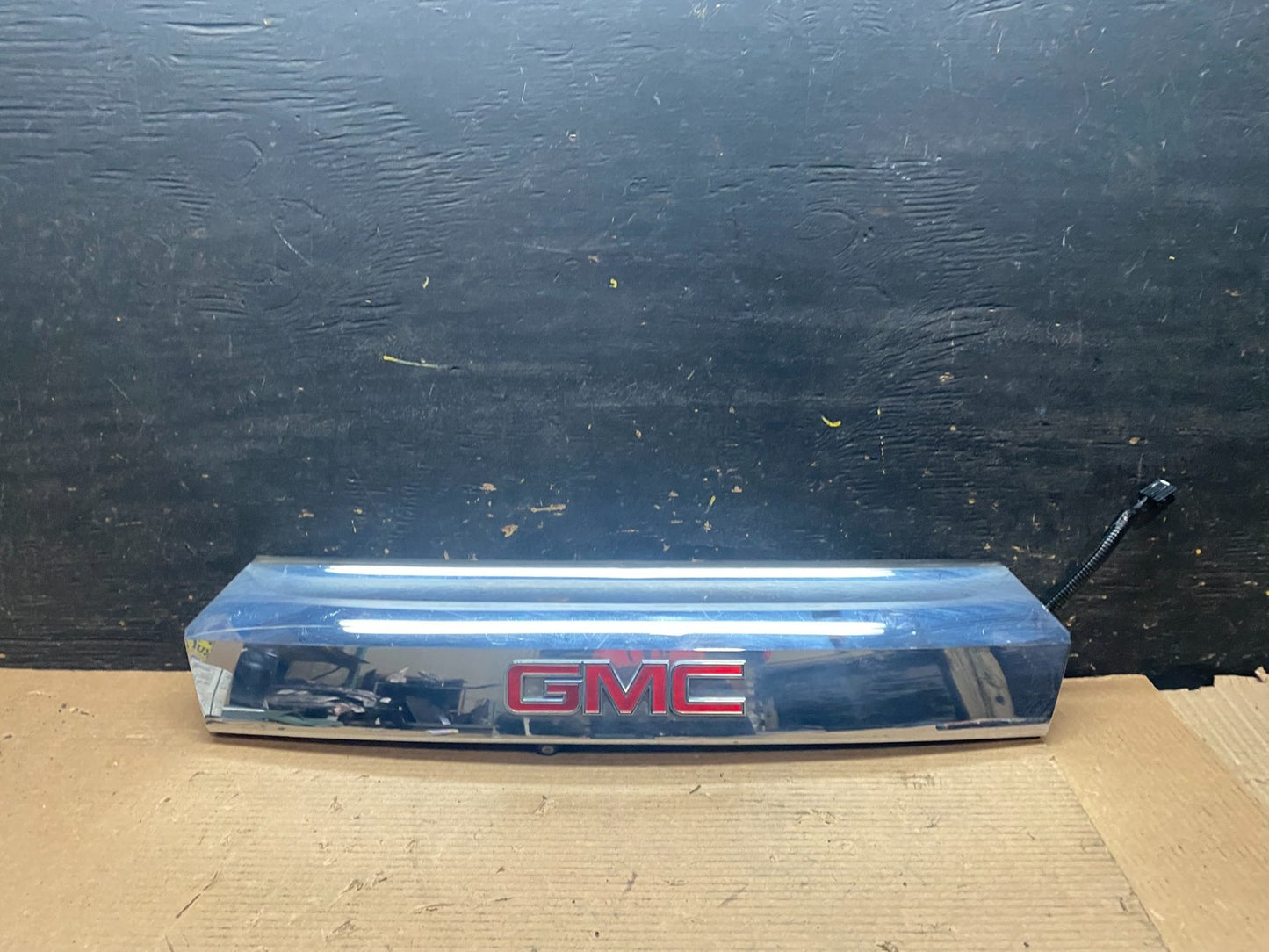 2010-2015 Gmc Terrain Lift Gate Handle Trim Back Up Camera 20881057 v7161 DG0