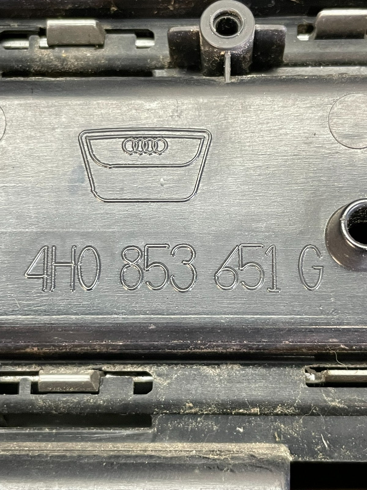 2011 - 2014 AUDI A8 Quattro Front Upper Grill Grille ah0066 DG6