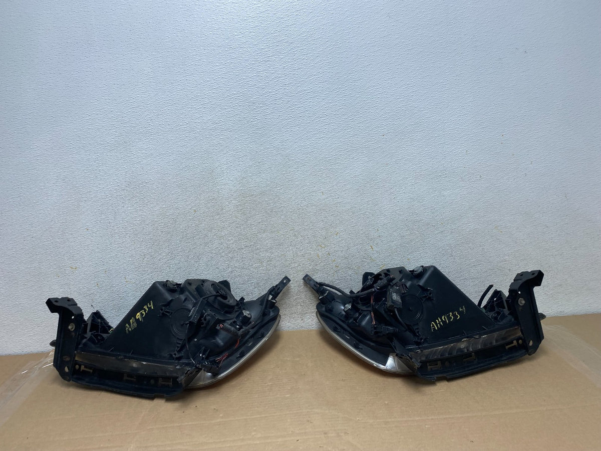 2002 to 2004 Honda Crv Cr-v Left+Right Halogen Headlights AH9334 DW9