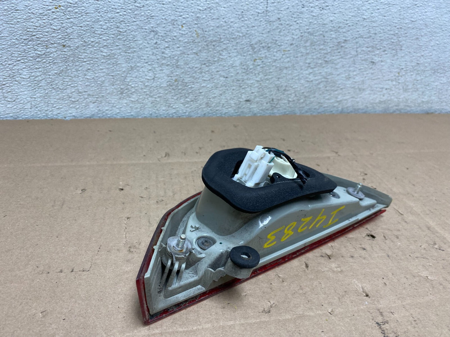 2011 to 2014 Hyundai Sonata Right Passenger Rh Inner Tail Light Oem I4283 DW6