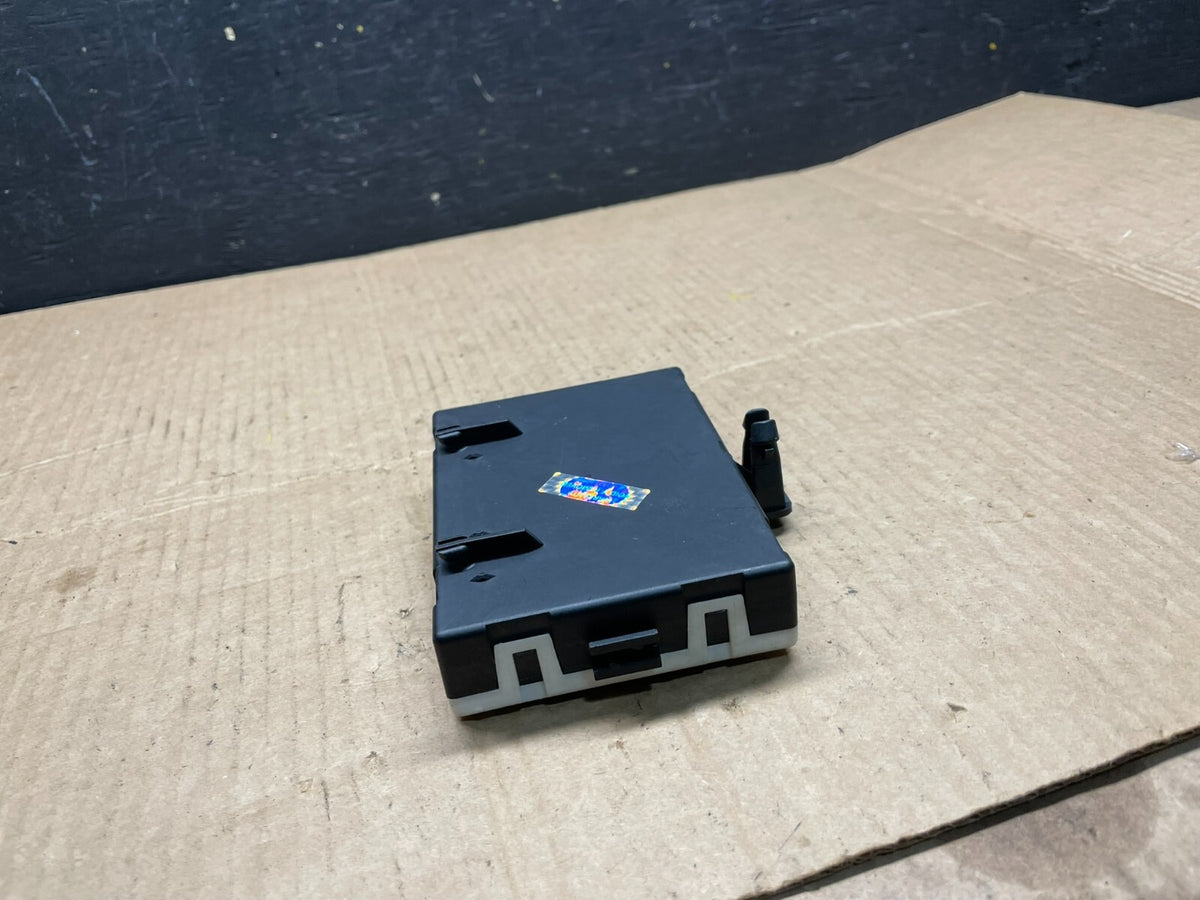 2014 to 2015 Mercedes W222 S550 Sirius Satellite Radio Receiver M4291 DG3
