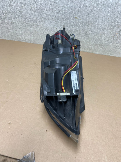 2006 to 2013 Chevrolet Impala Right Passenger RH Headlight Halogen AB4981 DW8