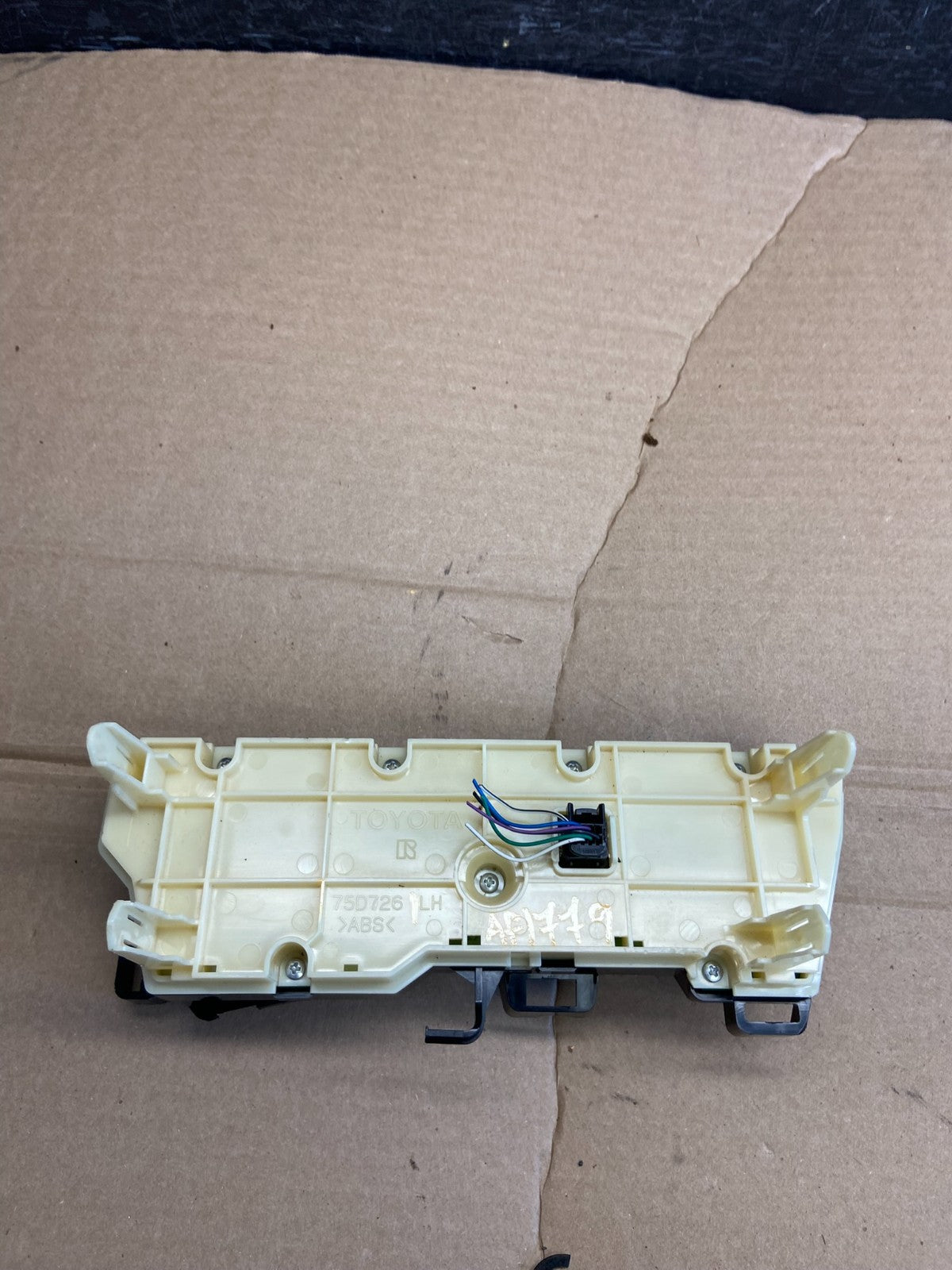 2010 to 2015 Toyota Prius A/C Heater Climate Control Unit Switch AF1779 DG3