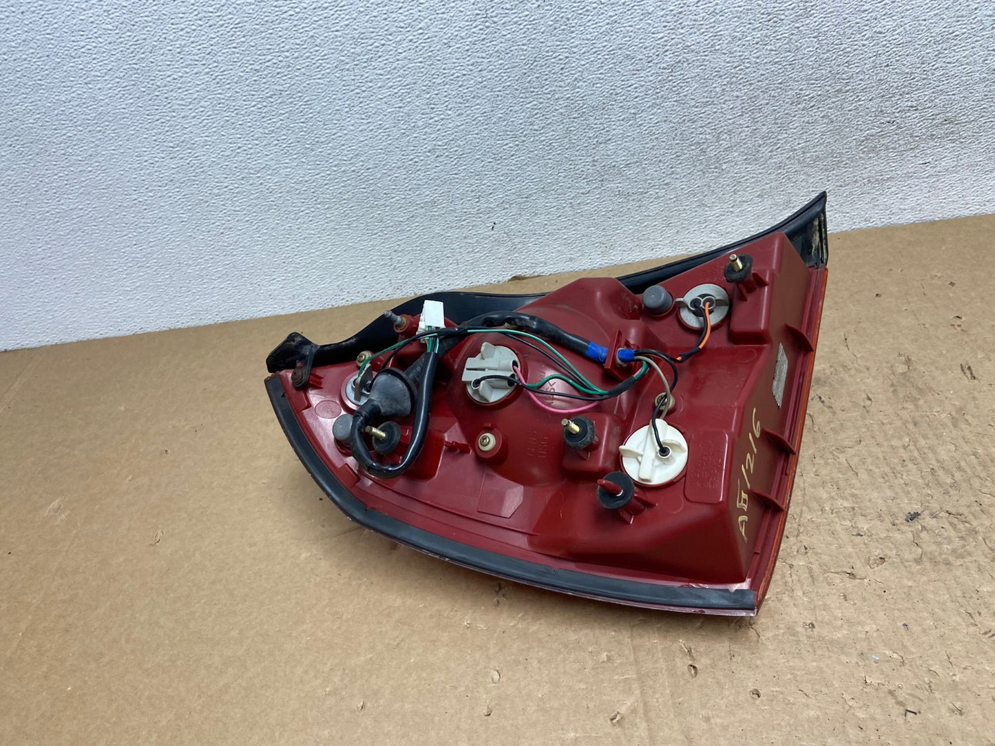 2004 2005 2006 Hyundai Elantra Sedan Right Passenger Tail Light AG1216 LK5