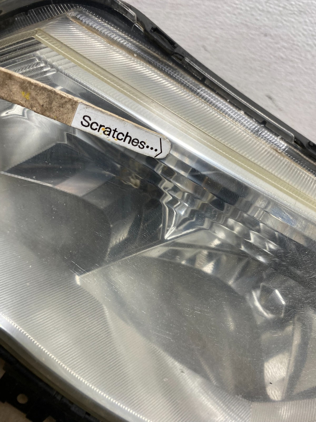 2009-2013 Subaru Forester Left Driver LH Halogen Headlight AC0122 DW3