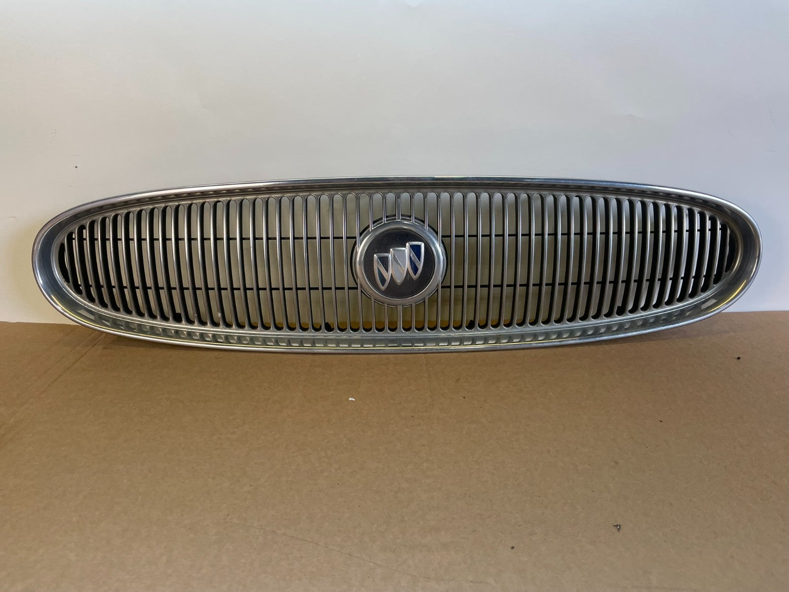 2000 to 2005 Buick Lesabre Front Chrome Upper Grill Grille AG3001 DG0