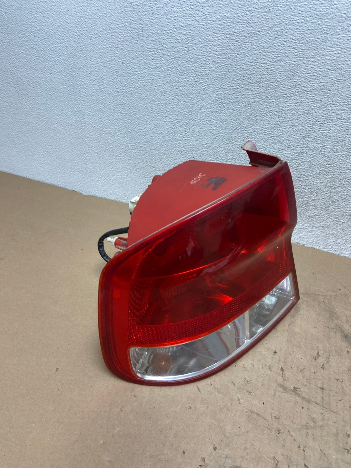 2004 2005 2006 Chevrolet Aveo Sedan Left Driver LH Tail Light AG4219 LK2