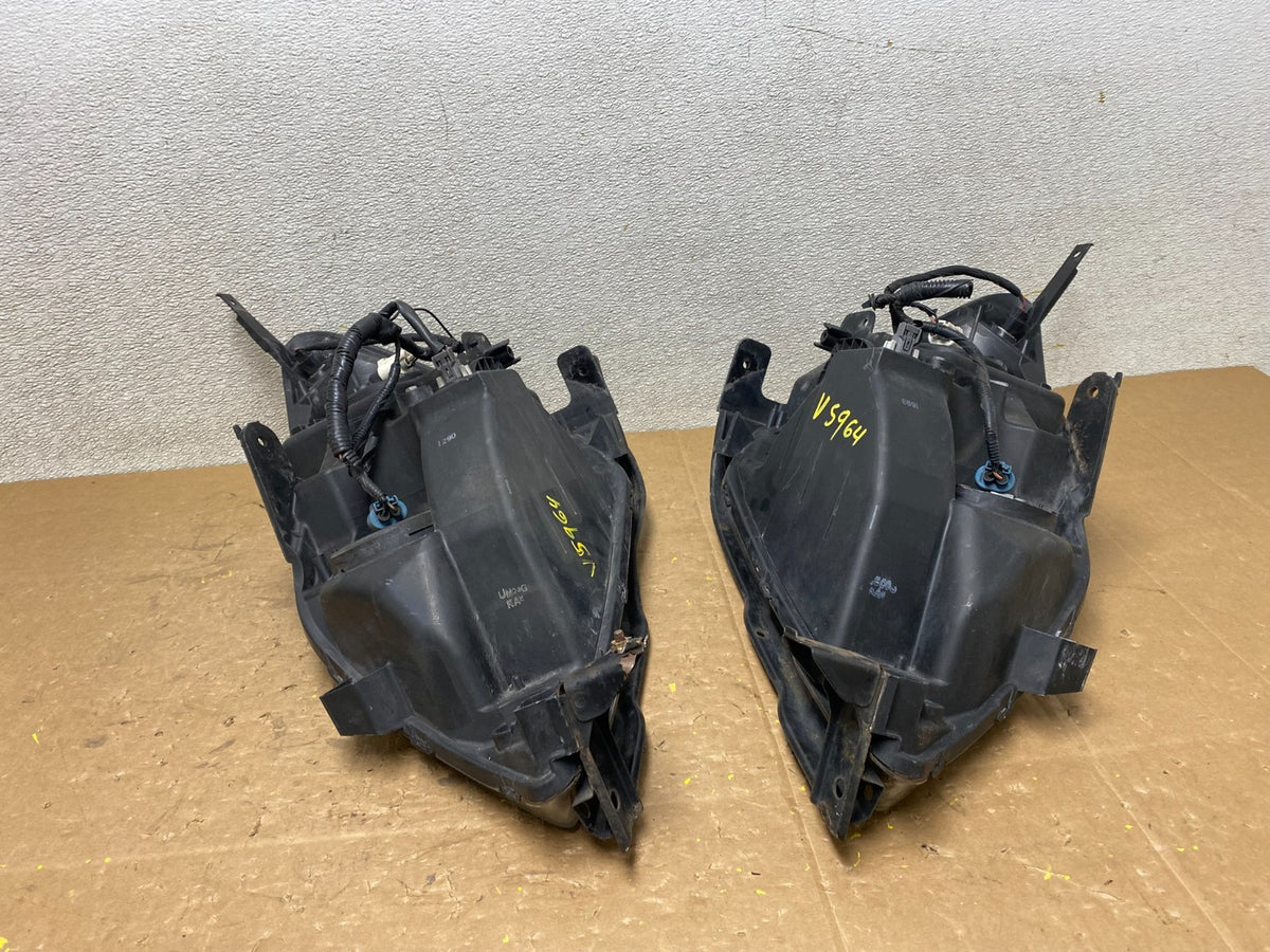 2005 2006 2007 Honda Odyssey Left+Right Set Halogen Headlights V5964 DW6