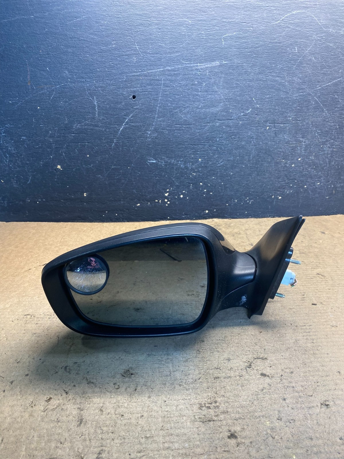 2011-2015 Hyundai Elantra Left Driver View Door Mirror OEM AA2952 MS9