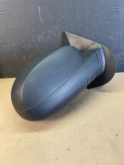 2007 - 2013 Chevrolet Silverado Sierra Right Passenger Side Mirror AD5594 DW1