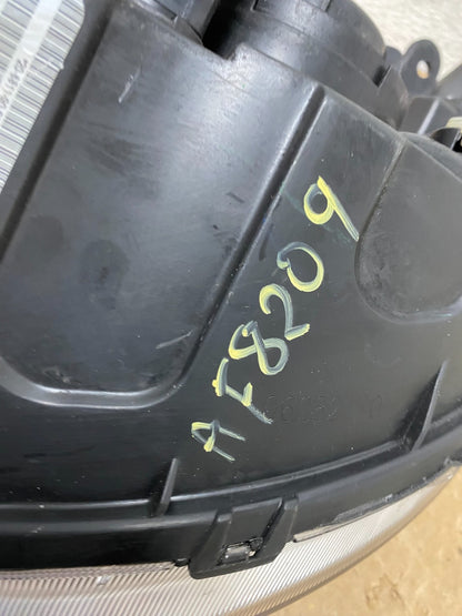 2007 2008 2009 2010 Hyundai Elantra Right Passenger Side Headlight TYC AF8209 DW9
