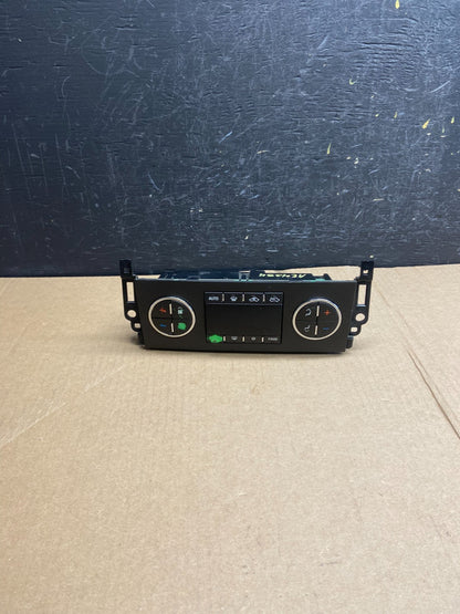 2007-2011 GMC Yukon Tahoe Automatic Climate Temperature Temp Control AE4354 DG0