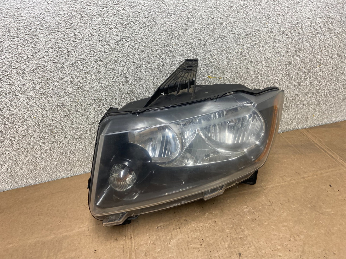 2011 to 2013 Jeep Grand Cherokee Halogen Left Driver Lh Headlight Oem Y5659 DW0