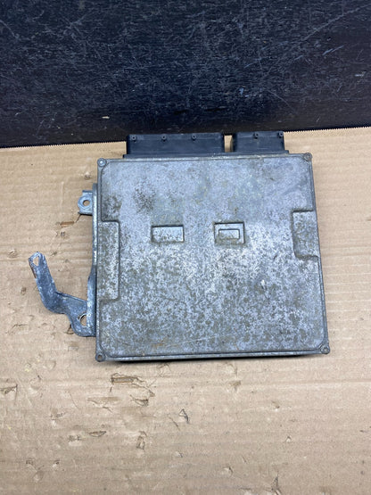 2009 to 2010 Toyota Corolla Engine Control Computer ECU PCM AD9587 DW1