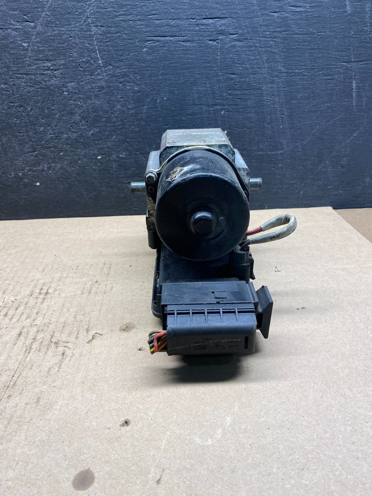 2004 2007 Ford E250 E350 Econoline Anti-Lock ABS Antilock Brake Pump AG3647 DG3