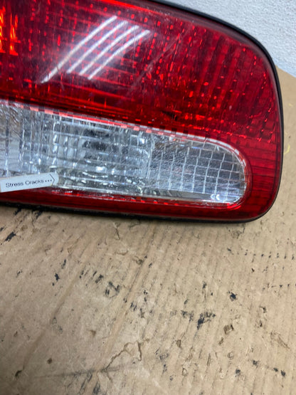 2001 2002 2003 Toyota Sienna Left Driver Lh Side Inner Tail Light AD2382 LK4
