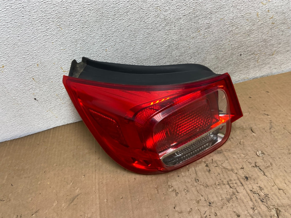 No Led 2013 - 2015 Chevrolet Malibu Left Driver LH Side Tail Light AI9200 LK2