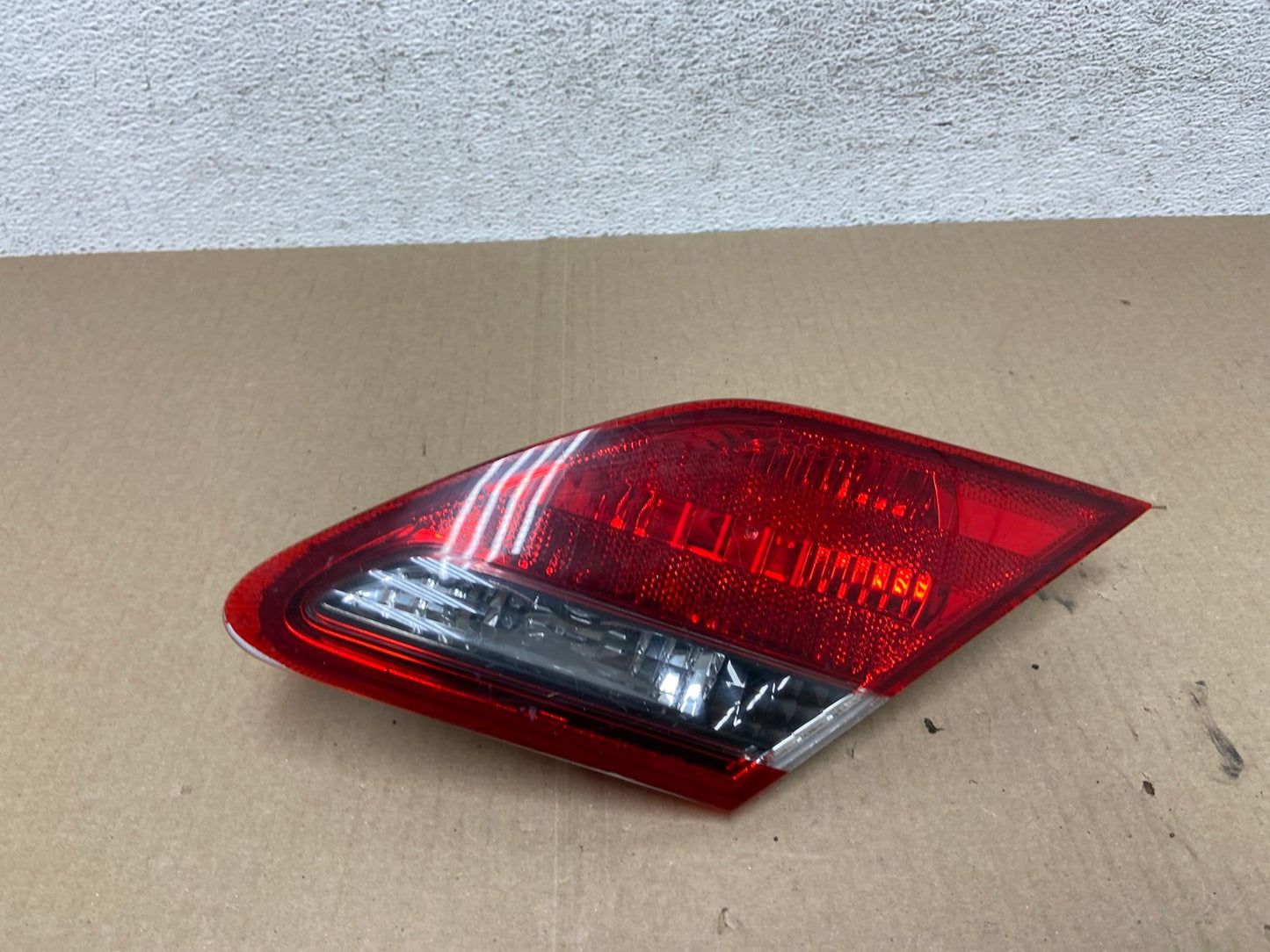 2008-2010 Toyota Avalon Right Passenger Side Tail Light Inner AE6938 LK0