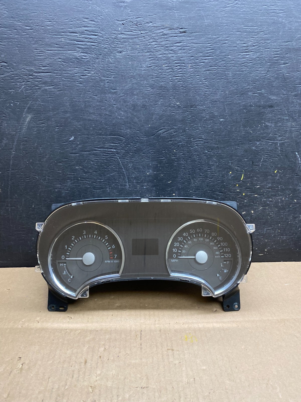 2008 Mercury Mountaineer Speedometer Cluster Gauge T4637 DG0