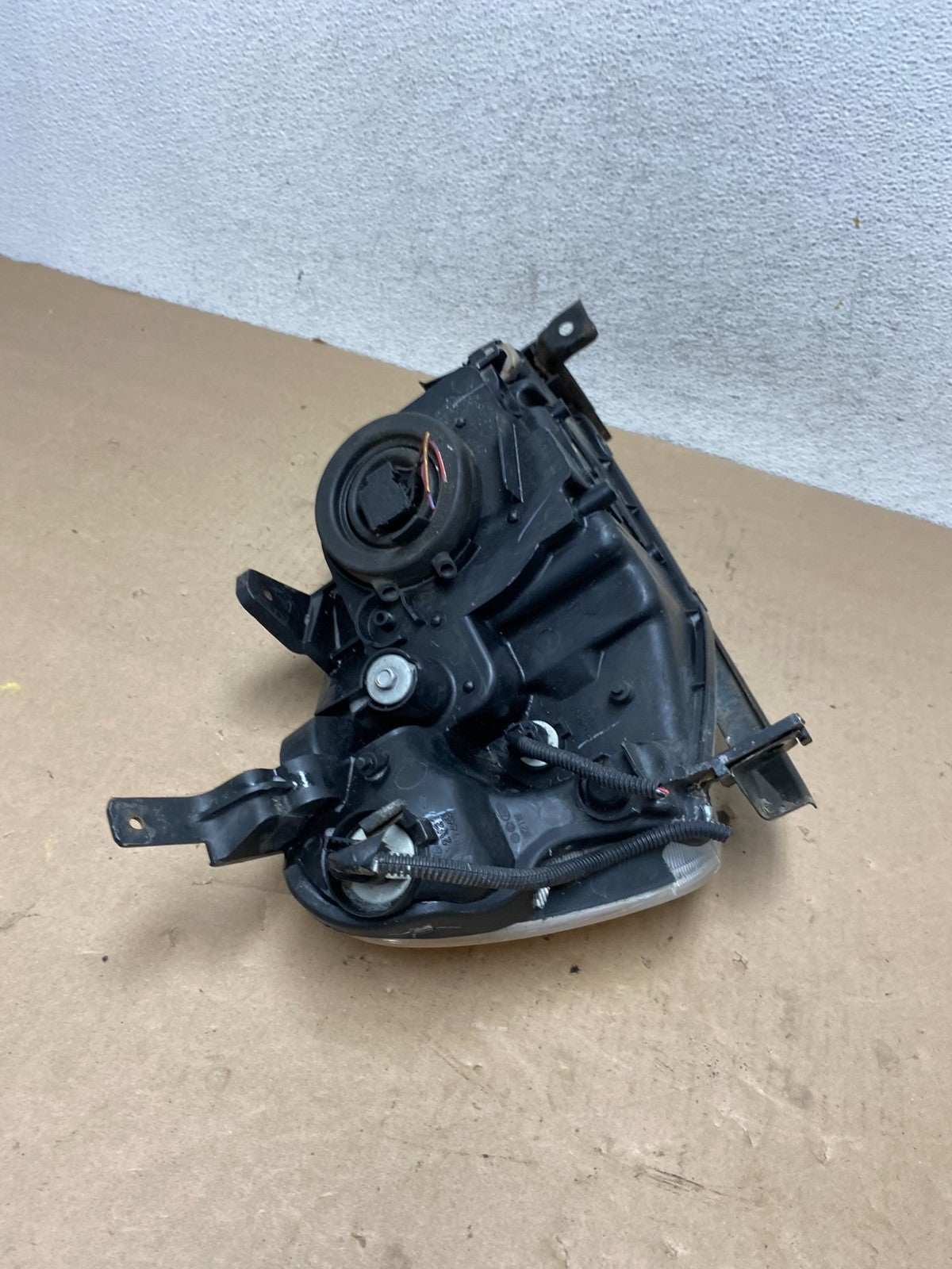 2001 - 2003 Honda Civic Coupe Headlight Halogen Left Driver LH AG4653 DW8